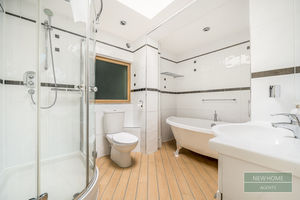 Photo 25- click for photo gallery